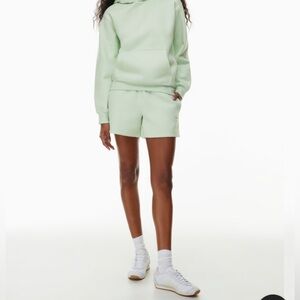 Aritzia Sweatfleece Crewneck+ Short Set